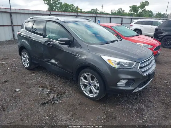 1FMCU9J96HUE03340 2017 FORD ESCAPE - Image 1