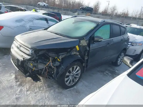 1FMCU9J96JUA12744 2018 FORD ESCAPE - Image 2