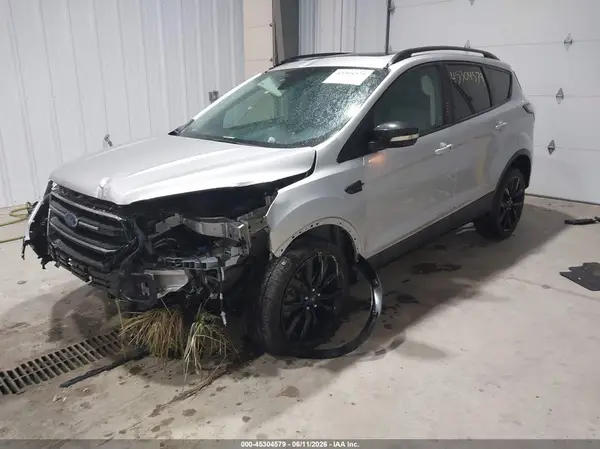1FMCU9J96JUA25624 2018 FORD ESCAPE - Image 2