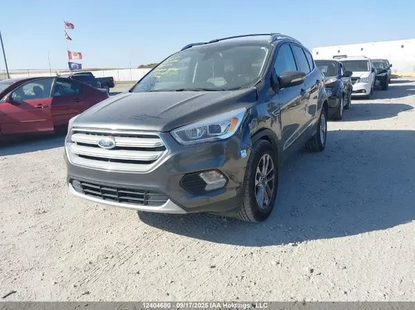 1FMCU9J96JUB88774 2018 FORD ESCAPE - Image 2
