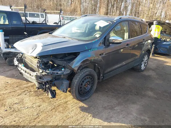 1FMCU9J96JUB97944 2018 FORD ESCAPE - Image 2