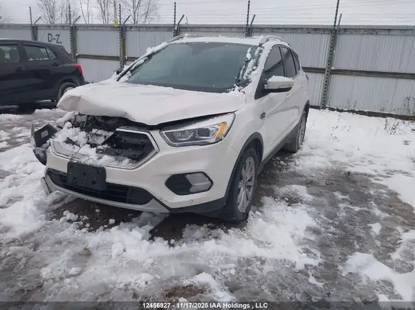 1FMCU9J96JUC64039 2018 FORD ESCAPE - Image 2