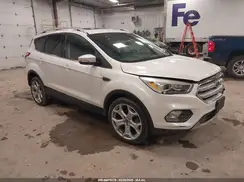1FMCU9J96JUD05592 2018 FORD ESCAPE