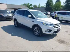 1FMCU9J96JUD11473 2018 FORD ESCAPE