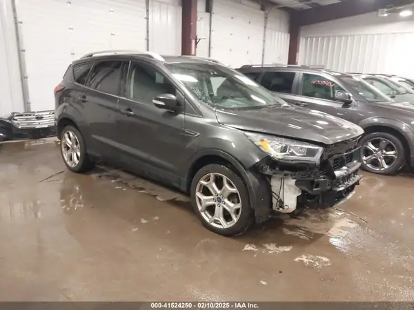 1FMCU9J96KUA03124 2019 FORD ESCAPE - Image 1