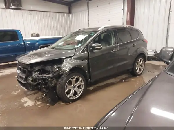 1FMCU9J96KUA03124 2019 FORD ESCAPE - Image 2