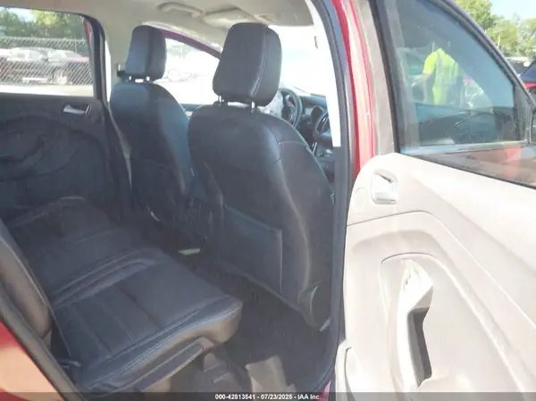 1FMCU9J96KUA68961 2019 FORD ESCAPE - Image 8