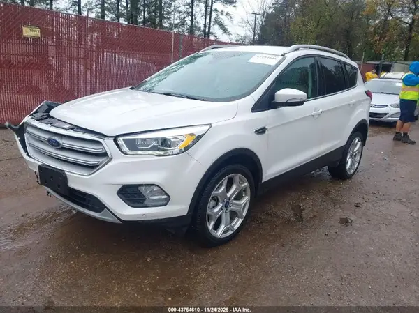 1FMCU9J96KUB75458 2019 FORD ESCAPE - Image 2