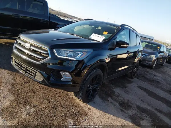 1FMCU9J96KUB89182 2019 FORD ESCAPE - Image 2