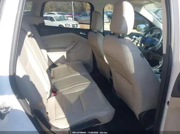 1FMCU9J96KUB94222 2019 FORD ESCAPE - Image 8