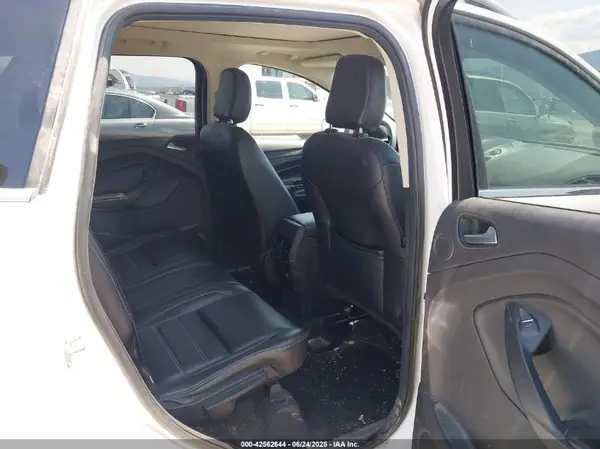 1FMCU9J96KUC30331 2019 FORD ESCAPE - Image 8