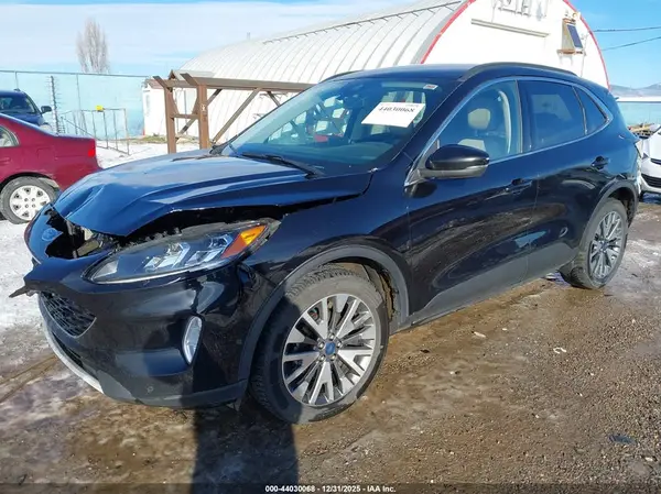 1FMCU9J96LUB15889 2020 FORD ESCAPE - Image 2