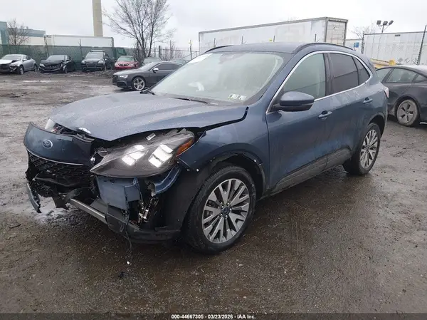 1FMCU9J96LUC18844 2020 FORD ESCAPE - Image 2