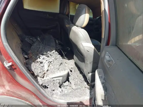 1FMCU9J96MUA62239 2021 FORD ESCAPE - Image 8