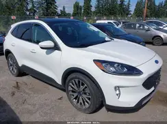 1FMCU9J96NUB86142 2022 FORD ESCAPE