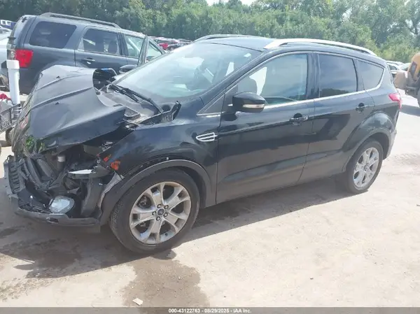 1FMCU9J97GUA97795 2016 FORD ESCAPE - Image 2
