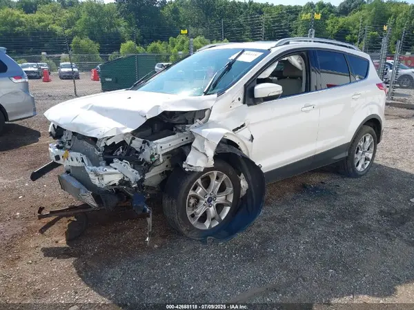 1FMCU9J97GUB50723 2016 FORD ESCAPE - Image 2