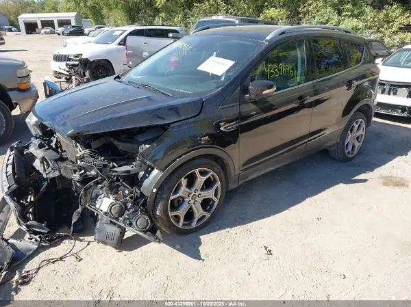 1FMCU9J97HUA03528 2017 FORD ESCAPE - Image 2