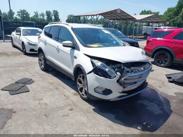 1FMCU9J97HUA35640 2017 FORD ESCAPE - Image 1
