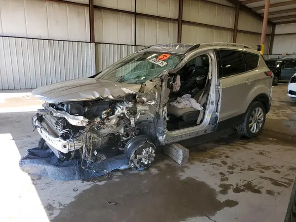 1FMCU9J97HUA98463 2017 FORD ESCAPE - Image 1