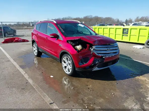 1FMCU9J97HUB28027 2017 FORD ESCAPE - Image 1