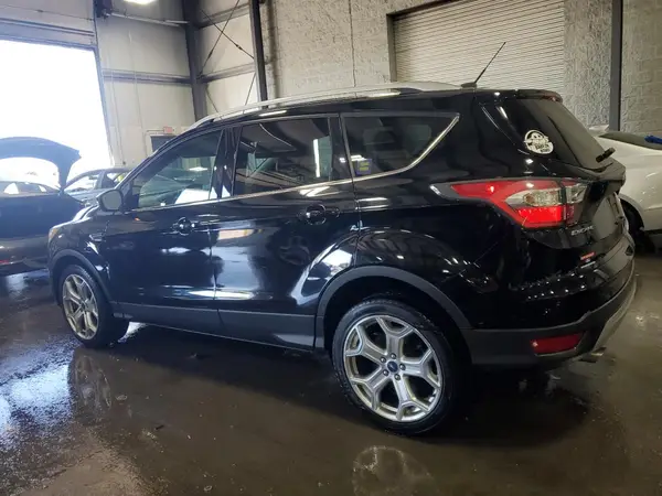 1FMCU9J97HUB43160 2017 FORD ESCAPE - Image 2
