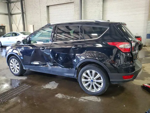 1FMCU9J97HUB60895 2017 FORD ESCAPE - Image 2