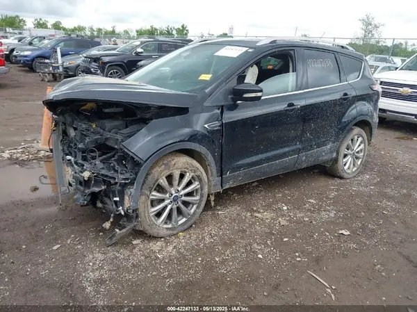 1FMCU9J97HUB65711 2017 FORD ESCAPE - Image 2