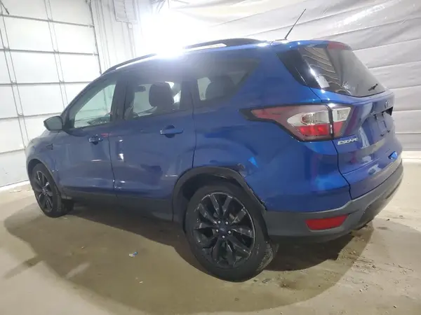 1FMCU9J97HUB71055 2017 FORD ESCAPE - Image 2