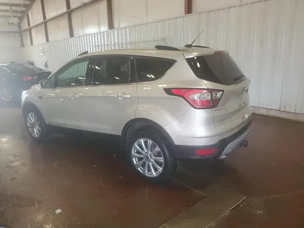 1FMCU9J97HUB78698 2017 FORD ESCAPE - Image 2
