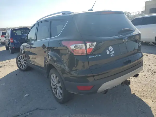 1FMCU9J97HUC10744 2017 FORD ESCAPE - Image 2