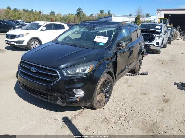 1FMCU9J97HUC93687 2017 FORD ESCAPE - Image 2