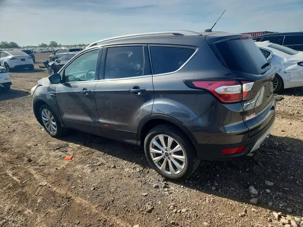 1FMCU9J97HUD36487 2017 FORD ESCAPE - Image 2