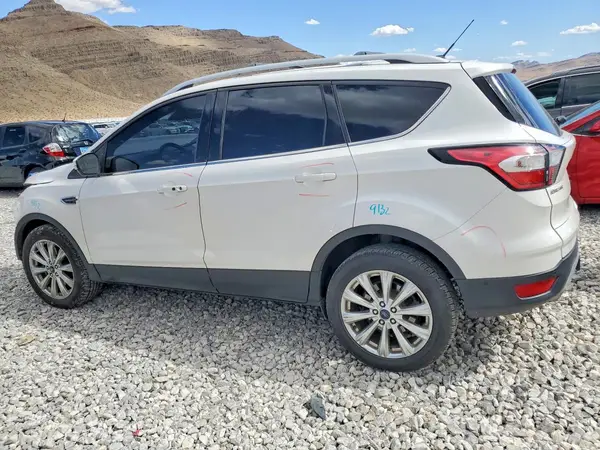 1FMCU9J97HUD41270 2017 FORD ESCAPE - Image 2