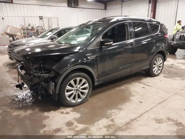 1FMCU9J97HUD73054 2017 FORD ESCAPE - Image 2
