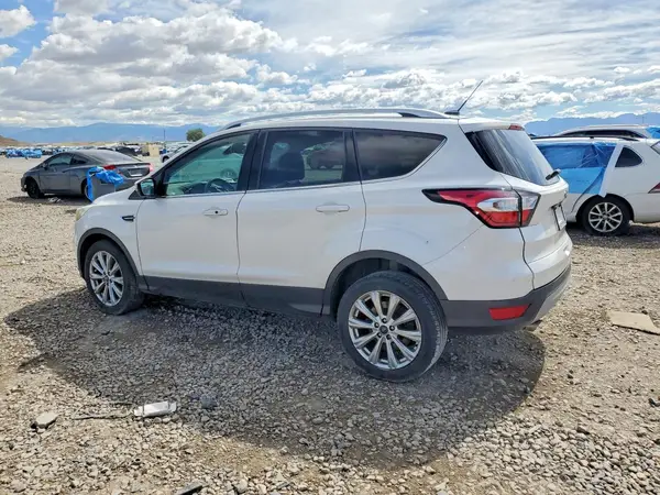 1FMCU9J97HUE04173 2017 FORD ESCAPE - Image 2