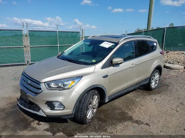 1FMCU9J97HUE13150 2017 FORD ESCAPE - Image 2
