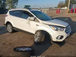 1FMCU9J97JUB86404 2018 FORD ESCAPE
