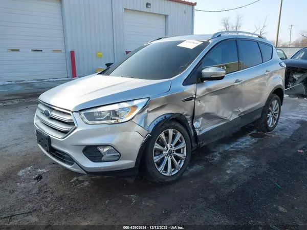 1FMCU9J97JUC53843 2018 FORD ESCAPE - Image 2