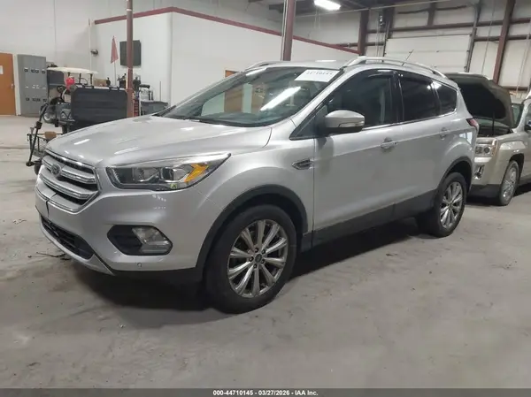 1FMCU9J97JUD01731 2018 FORD ESCAPE - Image 2