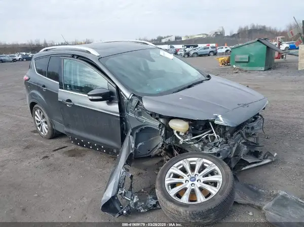 1FMCU9J97JUD40593 2018 FORD ESCAPE - Image 1