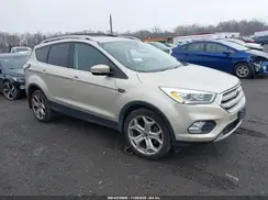 1FMCU9J97JUD48645 2018 FORD ESCAPE