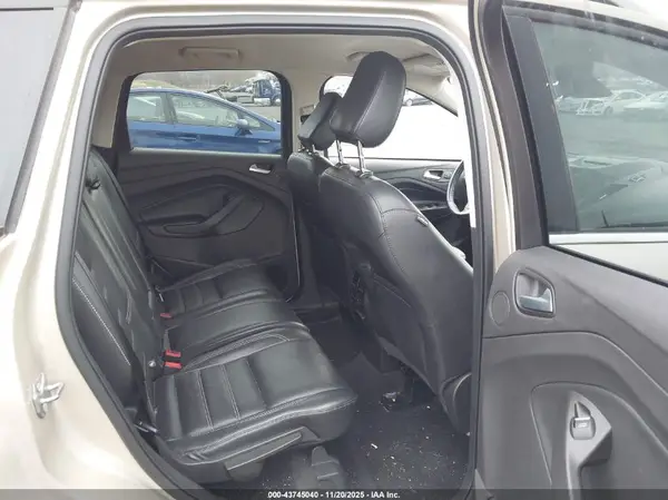 1FMCU9J97JUD48645 2018 FORD ESCAPE - Image 8