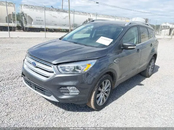 1FMCU9J97JUD61489 2018 FORD ESCAPE - Image 2
