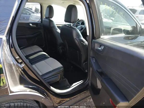 1FMCU9J97NUA03685 2022 FORD ESCAPE - Image 8