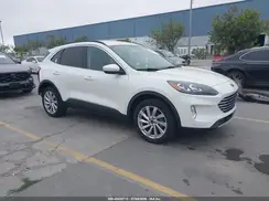 1FMCU9J97NUB48046 2022 FORD ESCAPE