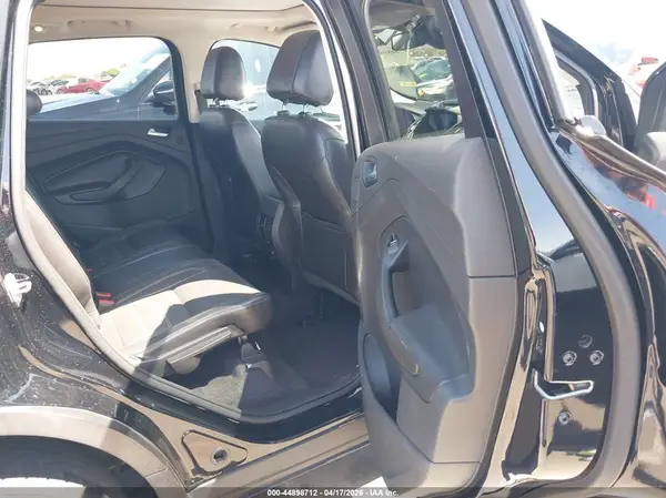 1FMCU9J98HUA26882 2017 FORD ESCAPE - Image 8
