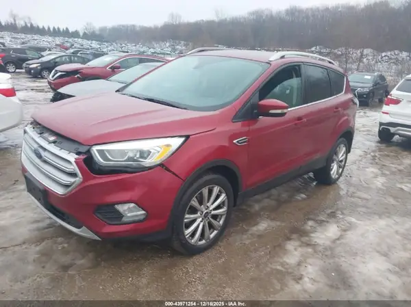 1FMCU9J98HUA44802 2017 FORD ESCAPE - Image 2