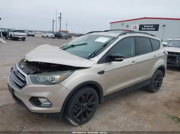 1FMCU9J98HUB55527 2017 FORD ESCAPE - Image 2
