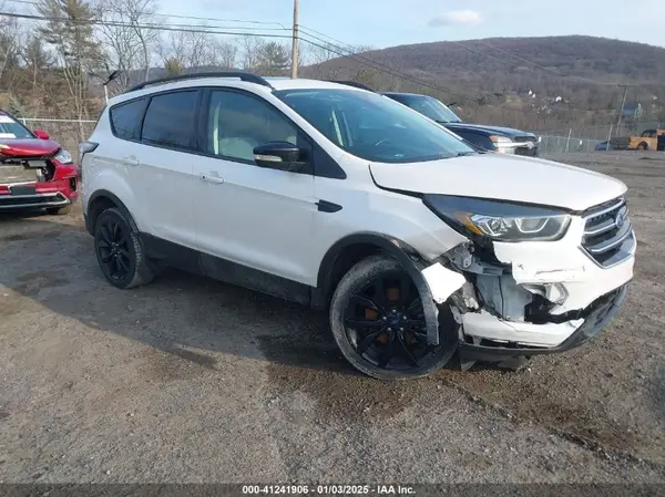 1FMCU9J98HUB56127 2017 FORD ESCAPE - Image 1